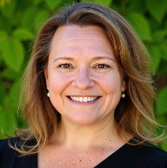 Stacey Brown headshot