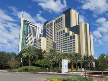 Hyatt_Regency_Orlando_hotel_(Orlando,_Florida)_003
